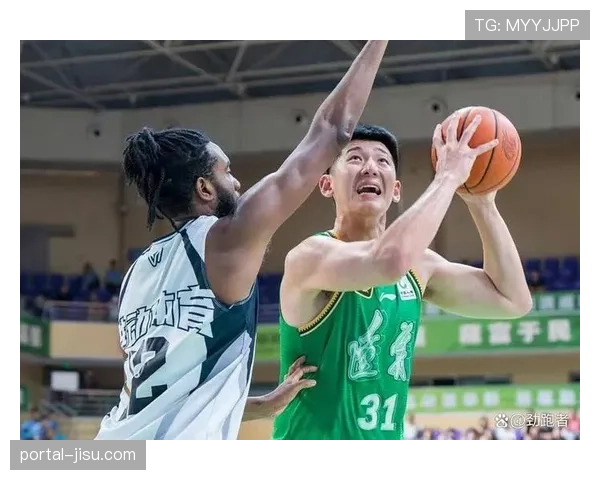 过度依赖三分是否让比赛失去内线对抗的观赏性？名宿观点交锋”